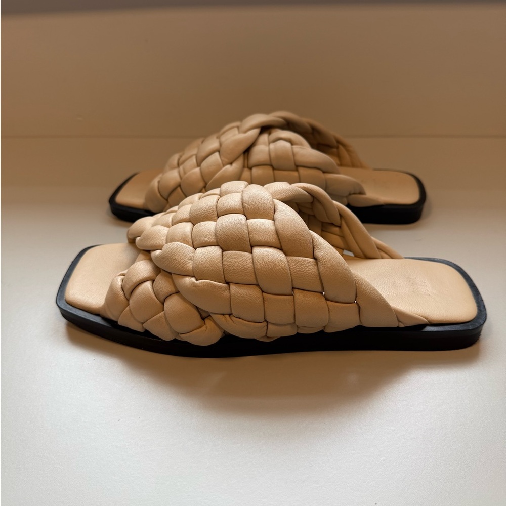 Braided Leather Tan Sandals Size 40